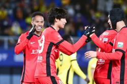 包含集结日德甲焦点战；上海海港手感冰凉；管理层满意；年轻球员得到机会的词条-爱游戏网站下载